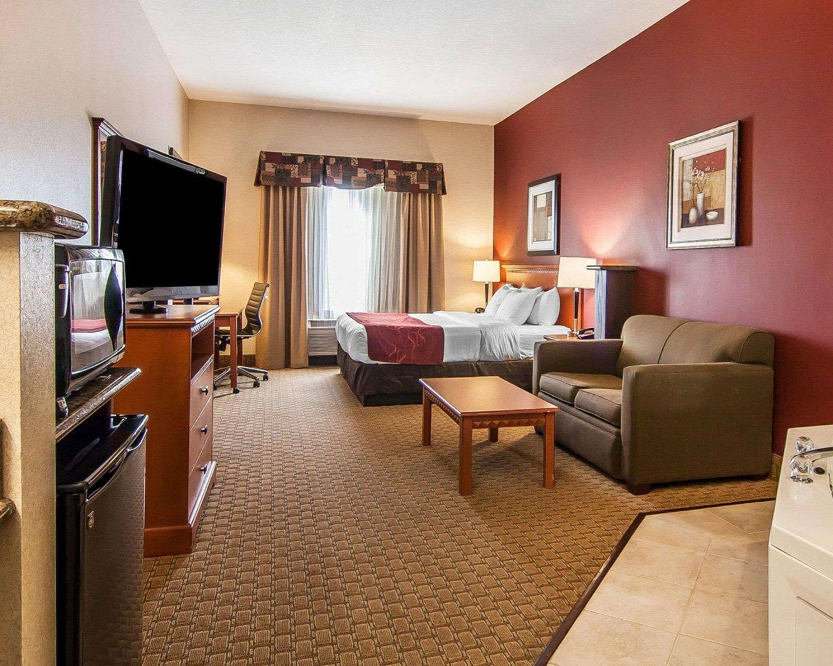 Comfort Suites Redmond Airport Exterior foto