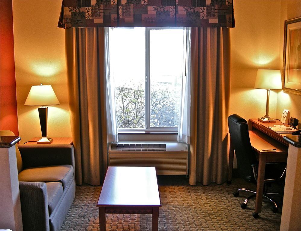 Comfort Suites Redmond Airport Exterior foto