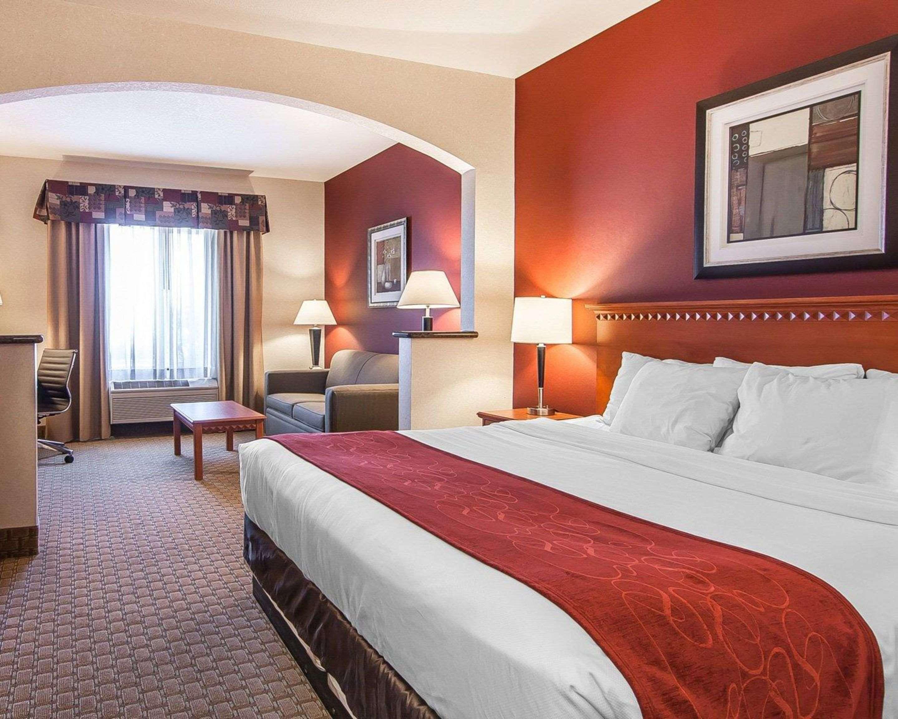 Comfort Suites Redmond Airport Exterior foto